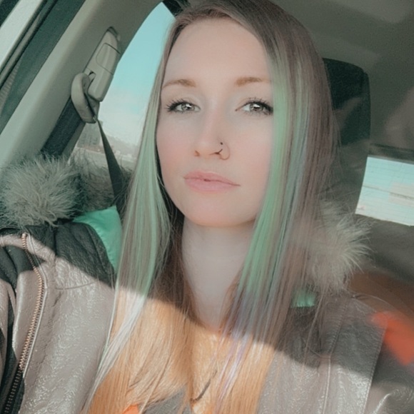 Meet your Posher, Chelsey - Picture 1 of 1